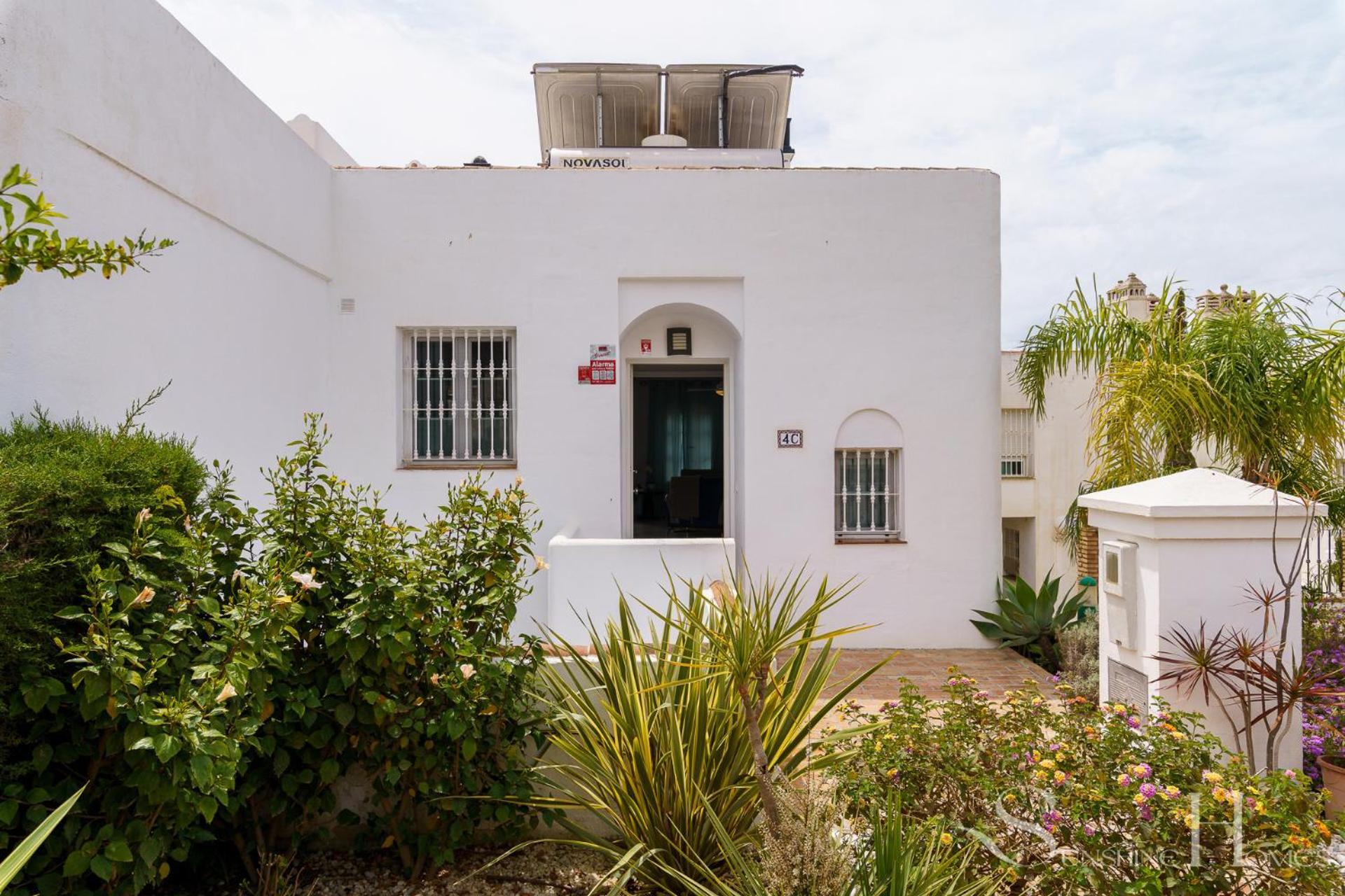Beautiful Views Family Townhouse Steps From The * Benalmádena