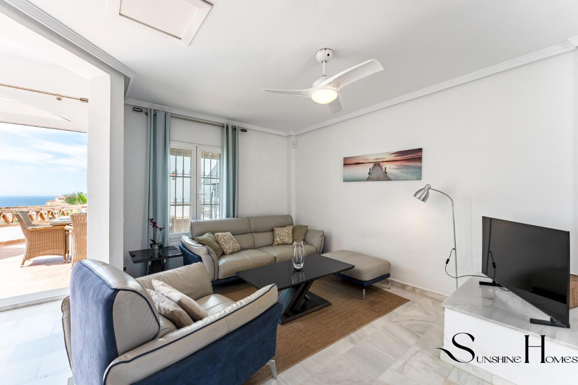 Сasa de vacaciones Beautiful Views Family Townhouse Steps From The Benalmádena